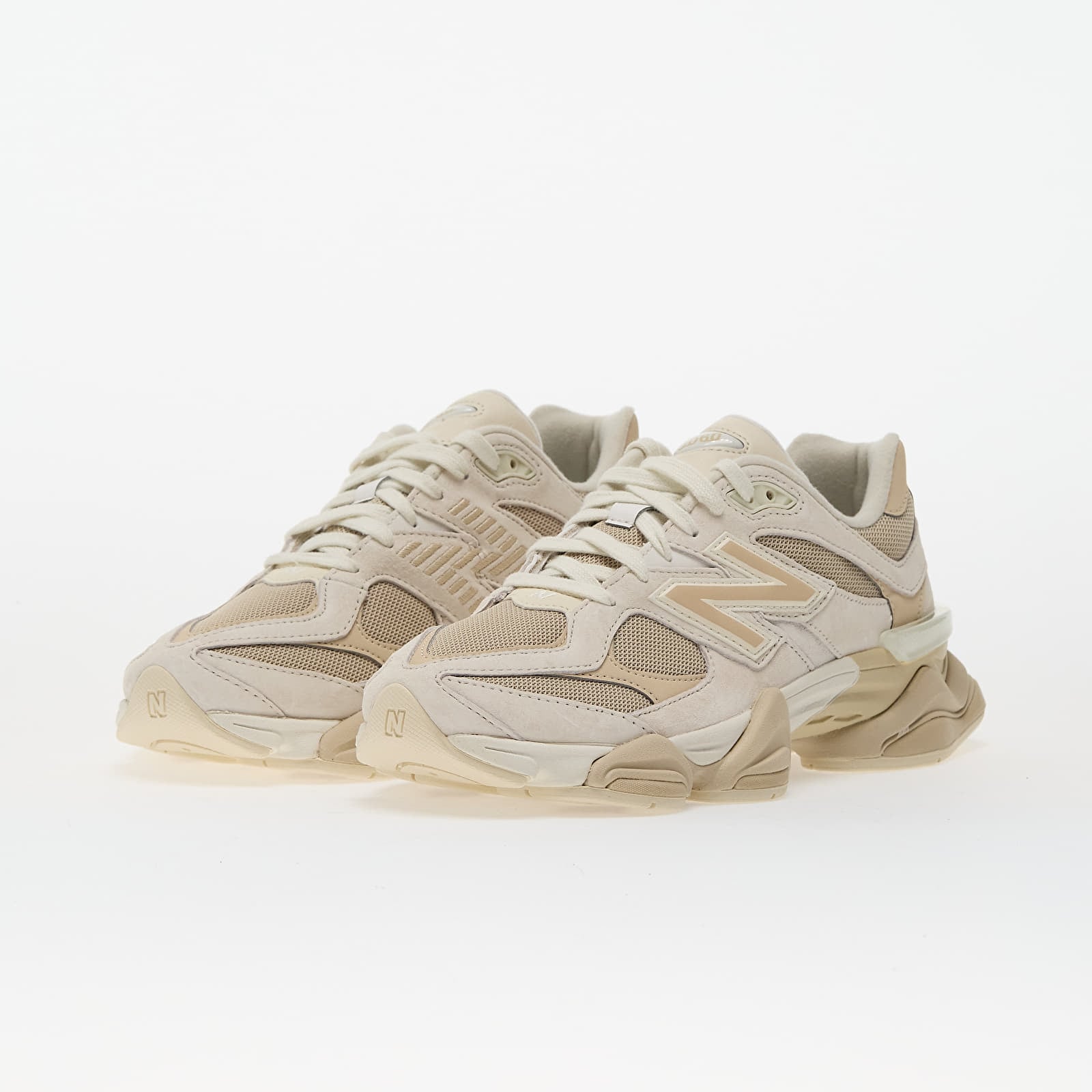 9060 – Beige White